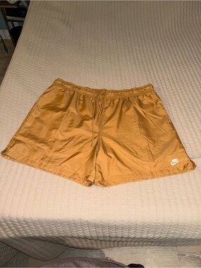 Nike Club Woven 6” Men Shorts